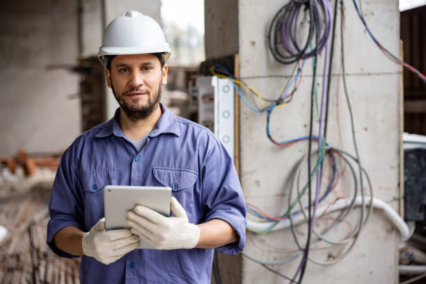 Best Local Electrician Companies  in Manorville, NY